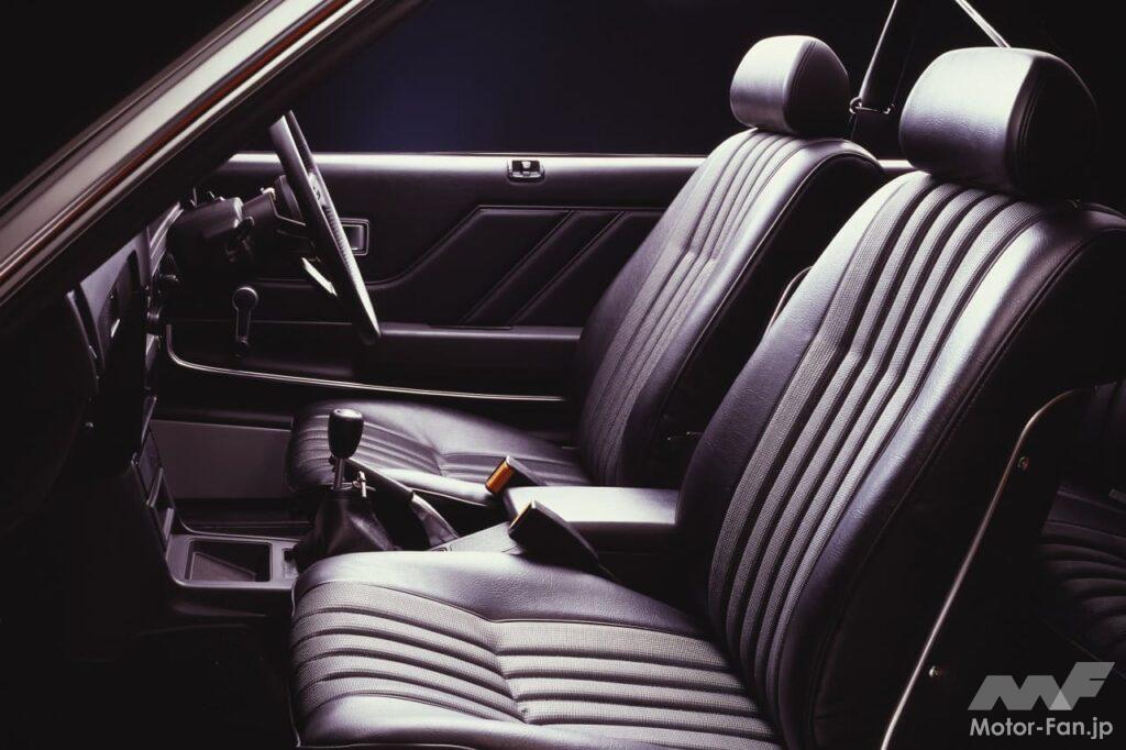 「スカイライン2000GT」のフロントシート