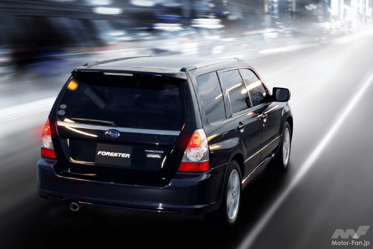 「フォレスターSTiバージョン」のリアビュー