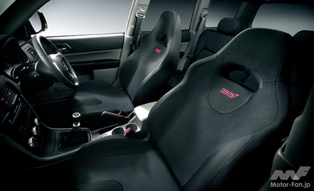「フォレスターSTiバージョン」のドライバーズシート