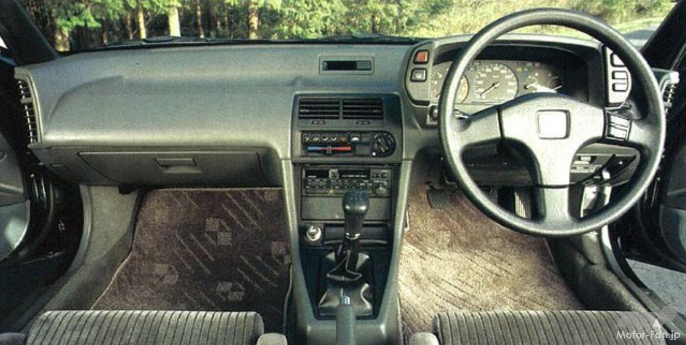 3代目プレリュードのコクピット