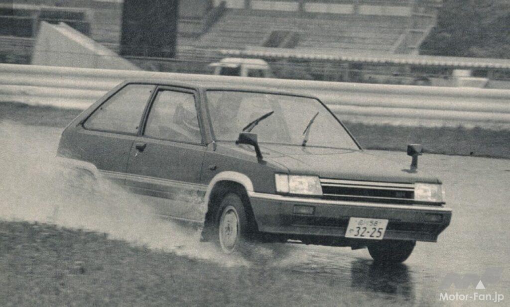 トヨタ「カローラII」