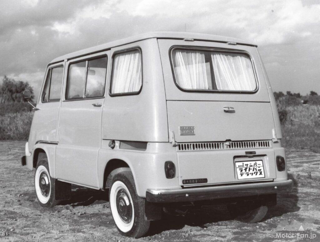 初代サンバー・ライトバンのリヤビュー