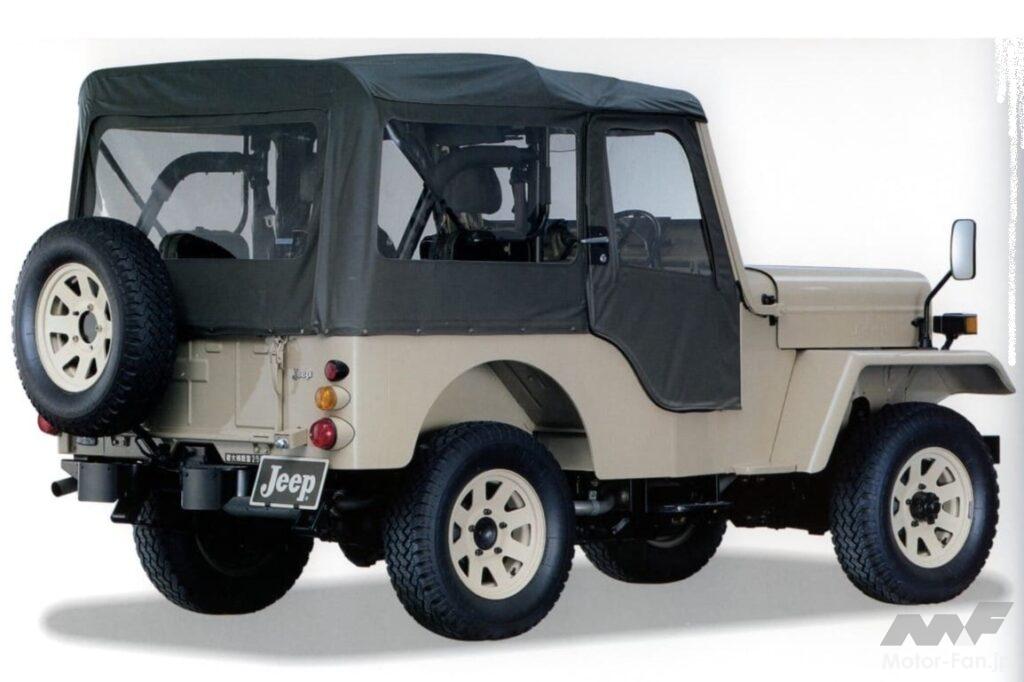 最終生産記念車「三菱ジープ」のリアビュー