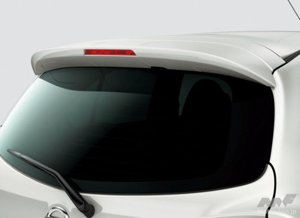 「マーチNISMO」の専用ルーフスポイラー