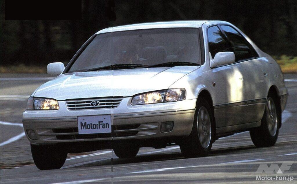 1996年に登場した6代目カムリ・グラシア セダン