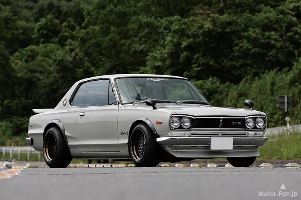 コンプリートモデルのハコスカに乗る