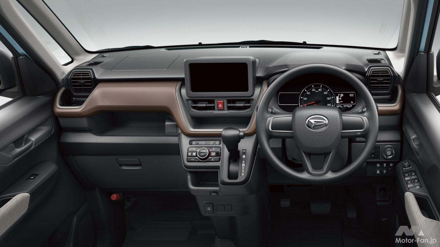 ダイハツ・ムーヴXのコクピット