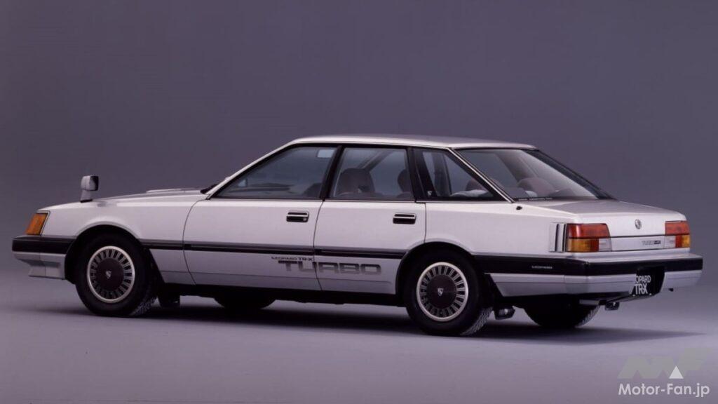 「レパードTR-Xターボ」のリアビュー