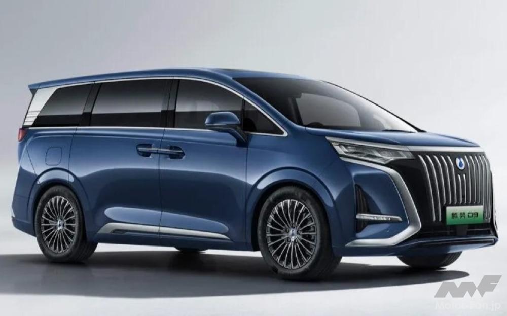 DENZA(デンツァ)のミニバン「D9」