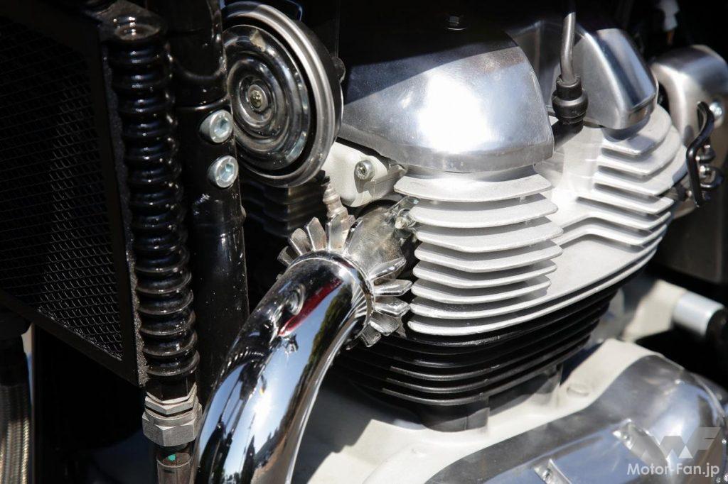 ロイヤルエンフィールドINT650