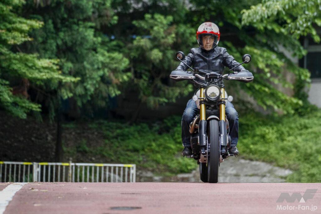 トライアンフ・スクランブラー 1200 XE
