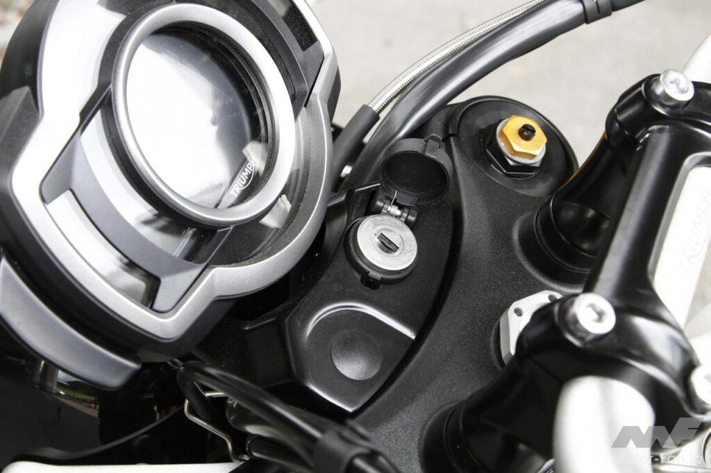 トライアンフ・スクランブラー 1200 XE