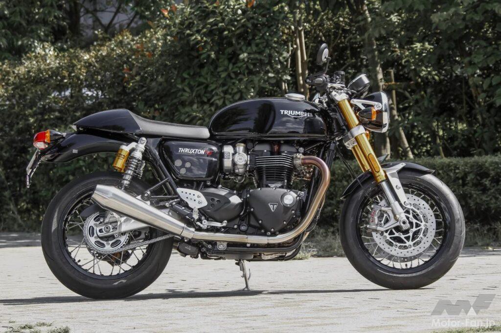 トライアンフ・ラクストン1200RS