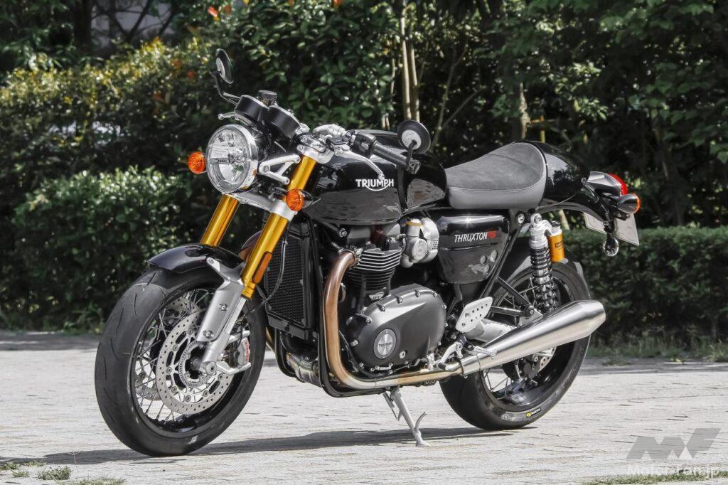 トライアンフ・ラクストン1200RS