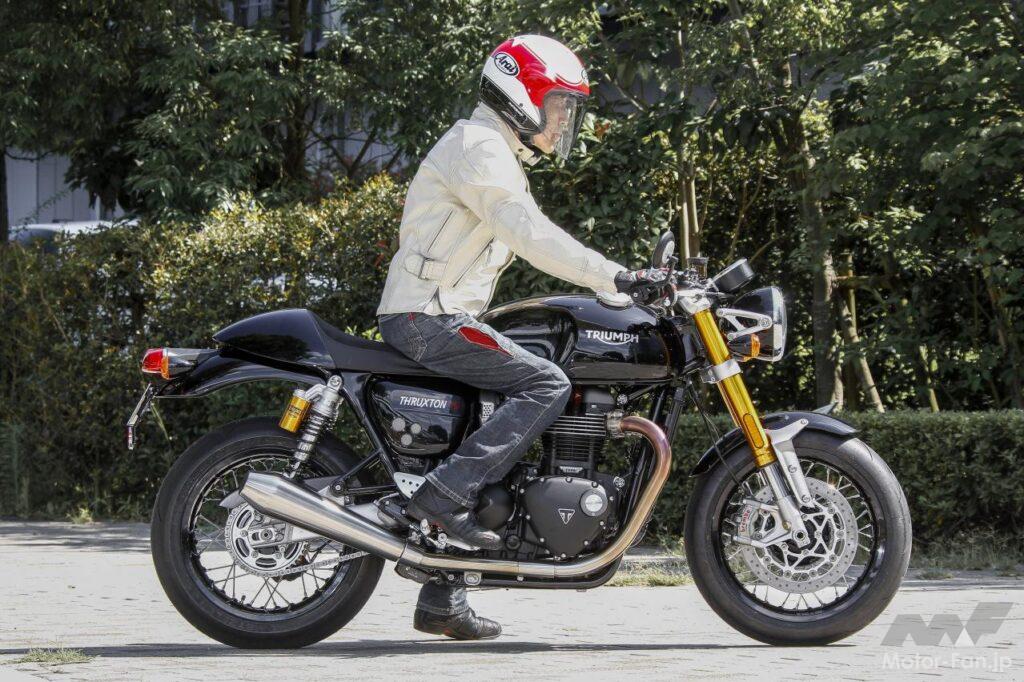 トライアンフ・ラクストン1200RS