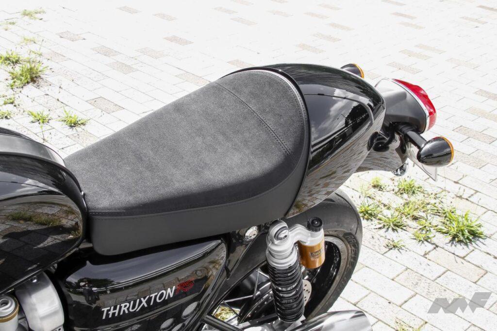 トライアンフ・ラクストン1200RS