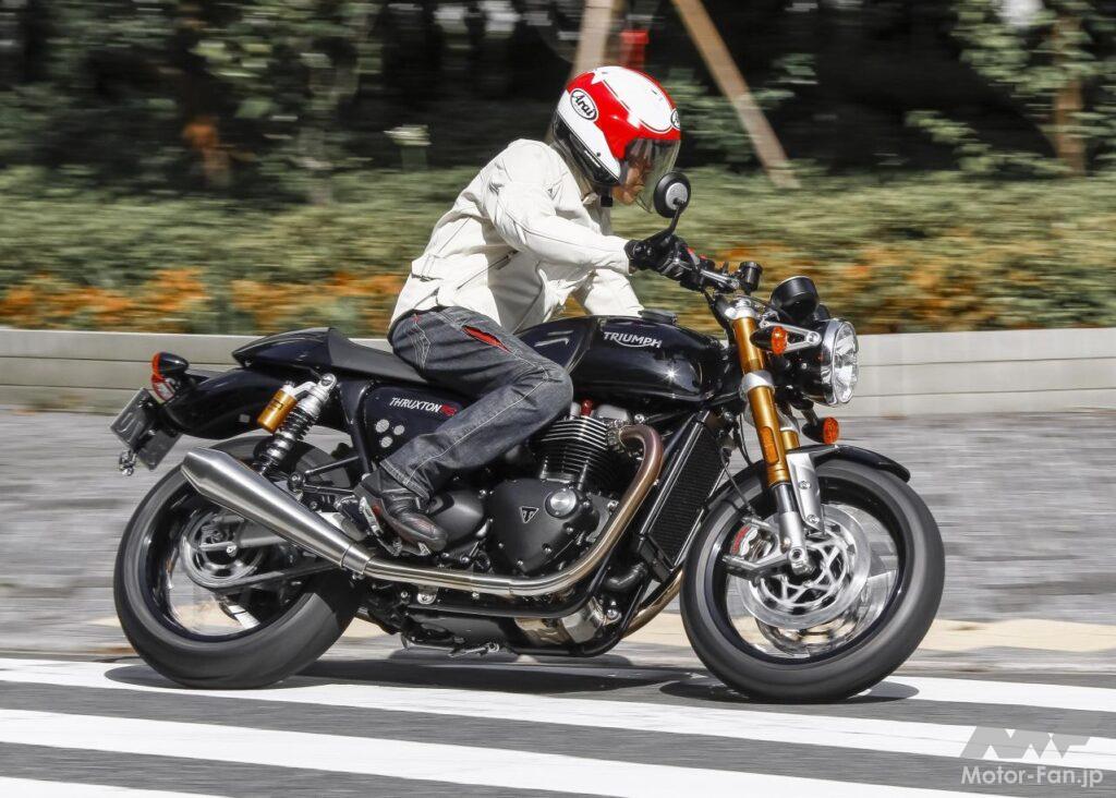 トライアンフ・ラクストン1200RS