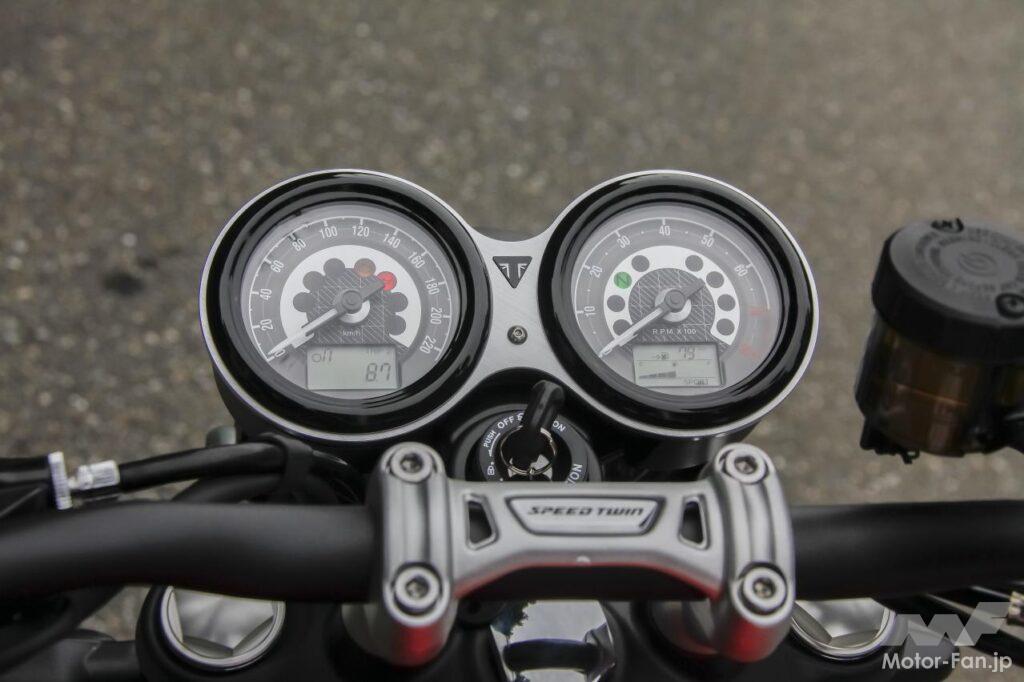 トライアンフ・スピードツイン1200