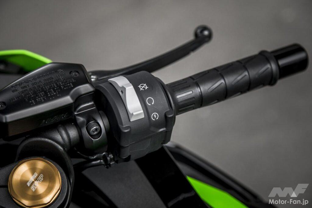 カワサキ・Ninja ZX-25R SE