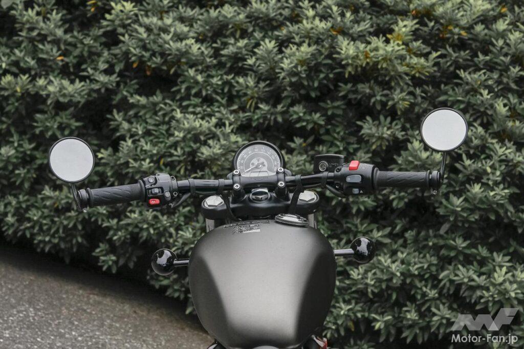 トライアンフ・ボンネビルボバー ブラック