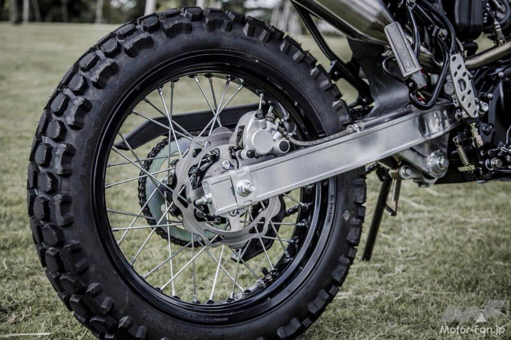 レオンアート・TRACKER 125