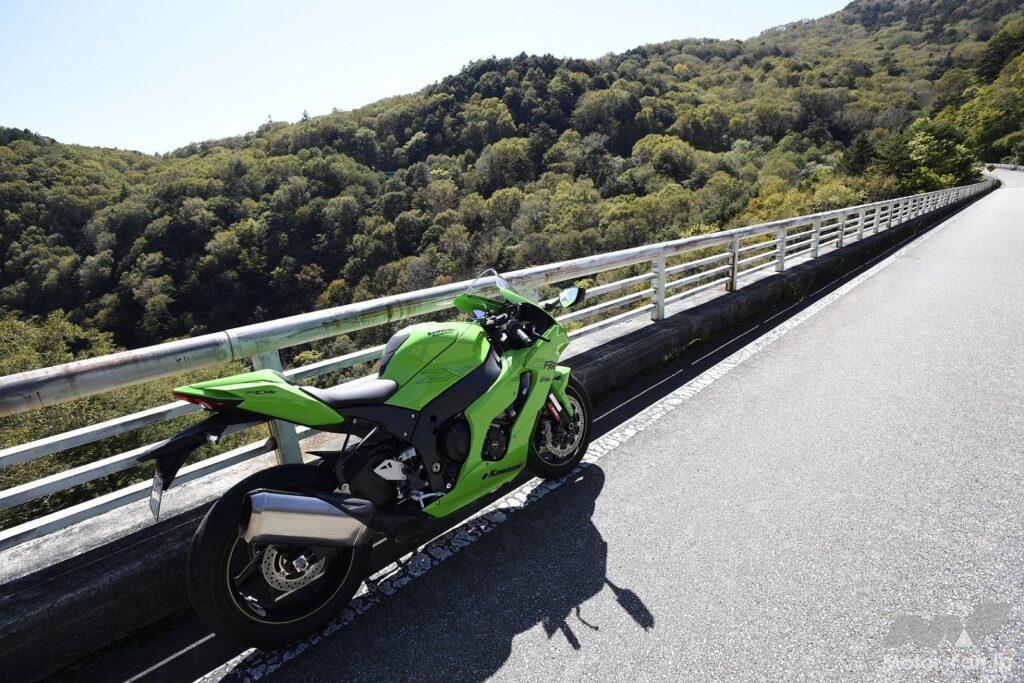 1000km試してみた】Ninja ZX-10RR レース用ホモロゲモデルは