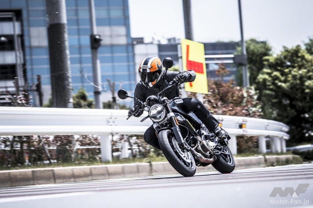 ハスクバーナSVARTPILEN 250