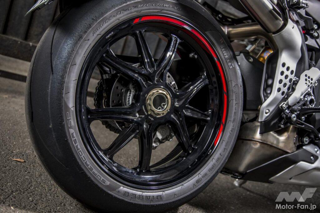 MVアグスタ・ブルターレ1000RR