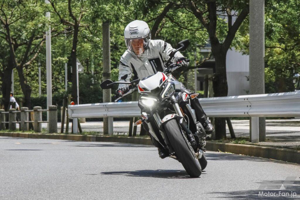 トライアンフ・ストリートトリプルS