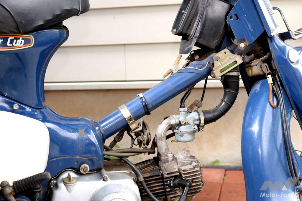 ホンダスーパーカブC70 エンジンキャブ　エアクリ　実働車から取り外し ホンダスーパーカブC70 エンジンキャブ エアクリ 実働車から