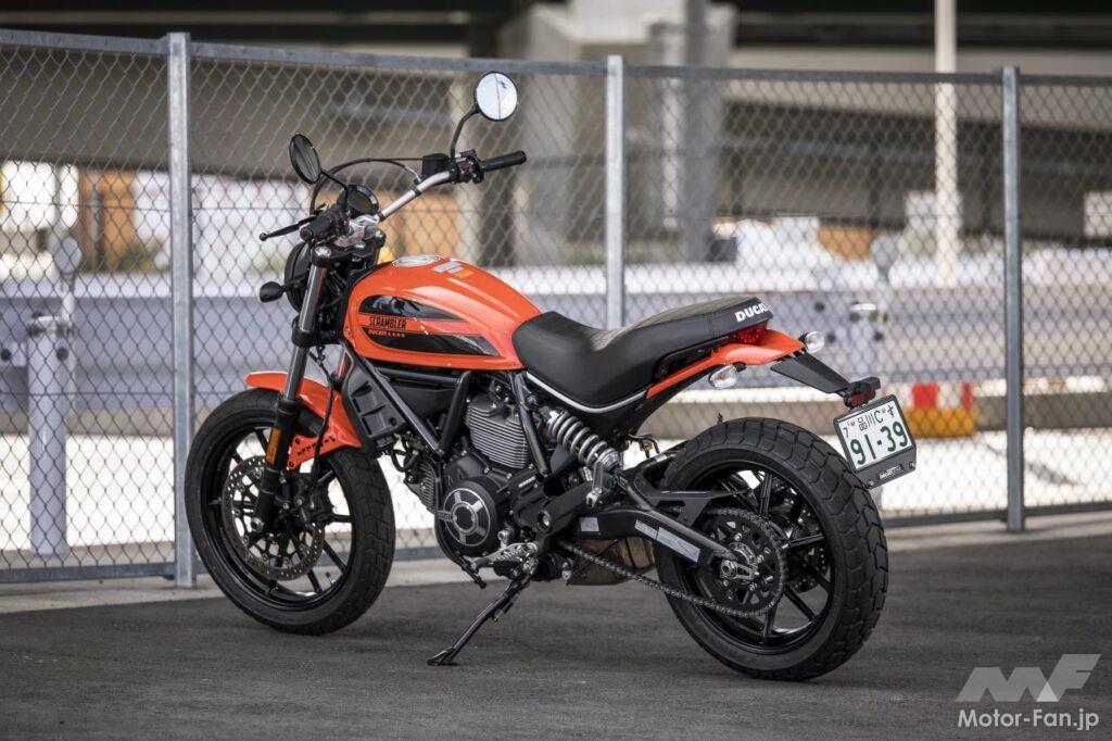 ドゥカティ スクランブラーSixty2