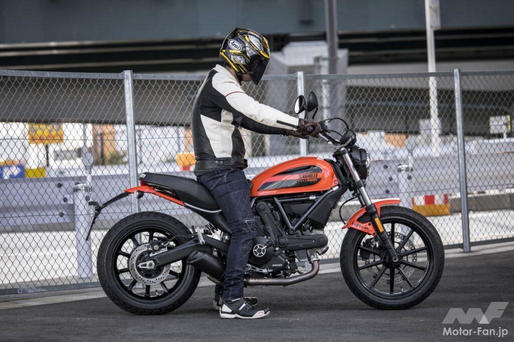 ドゥカティ スクランブラーSixty2