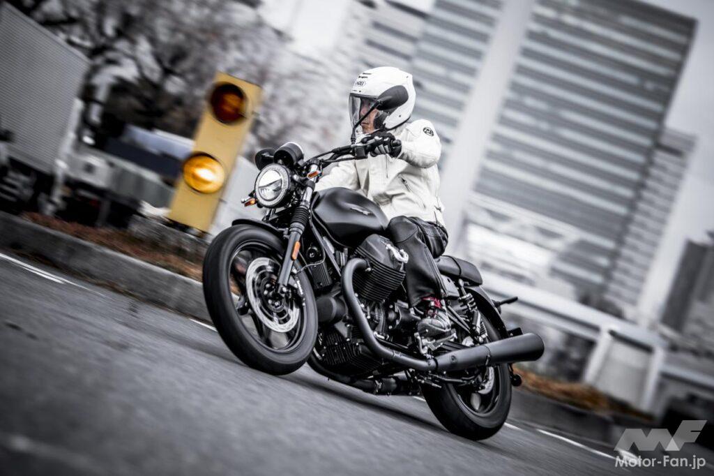 モトグッツィ・V7III STONE Night Pack