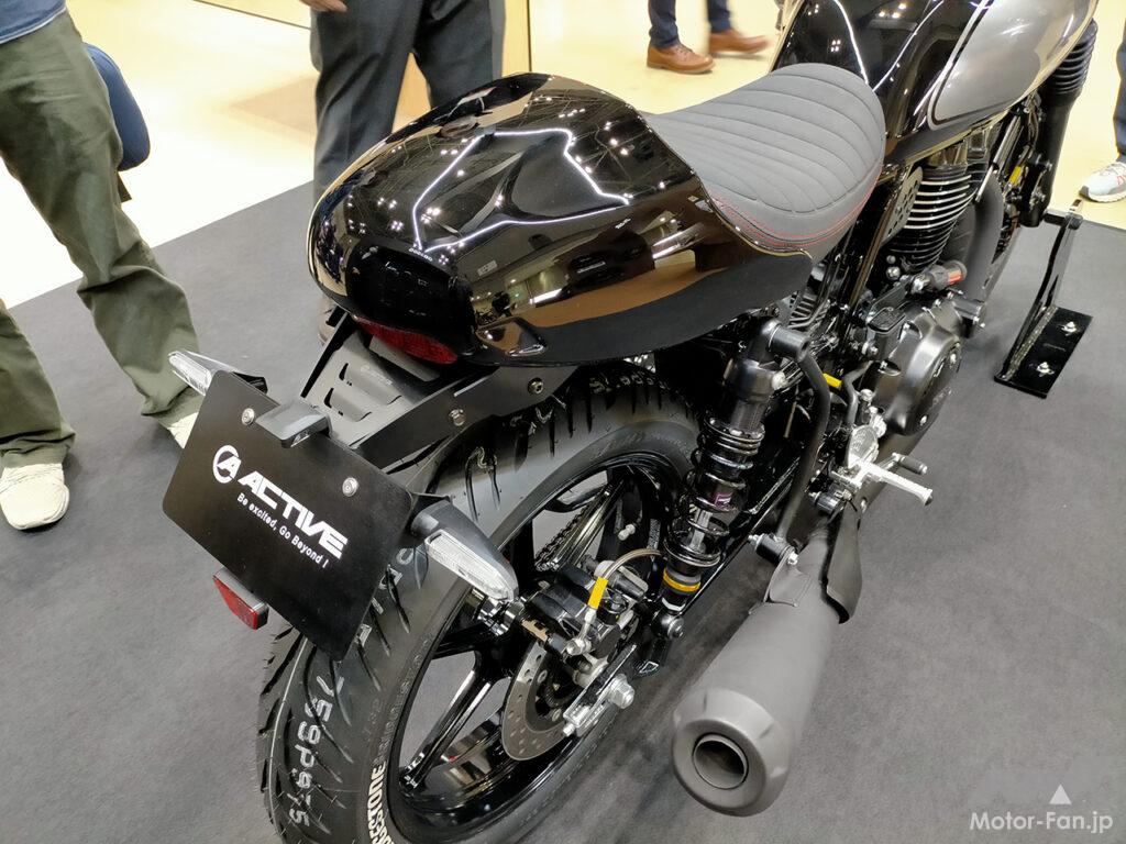 ACTIVE シングルシートカウル ブラック塗装 GB350S カスタムで
