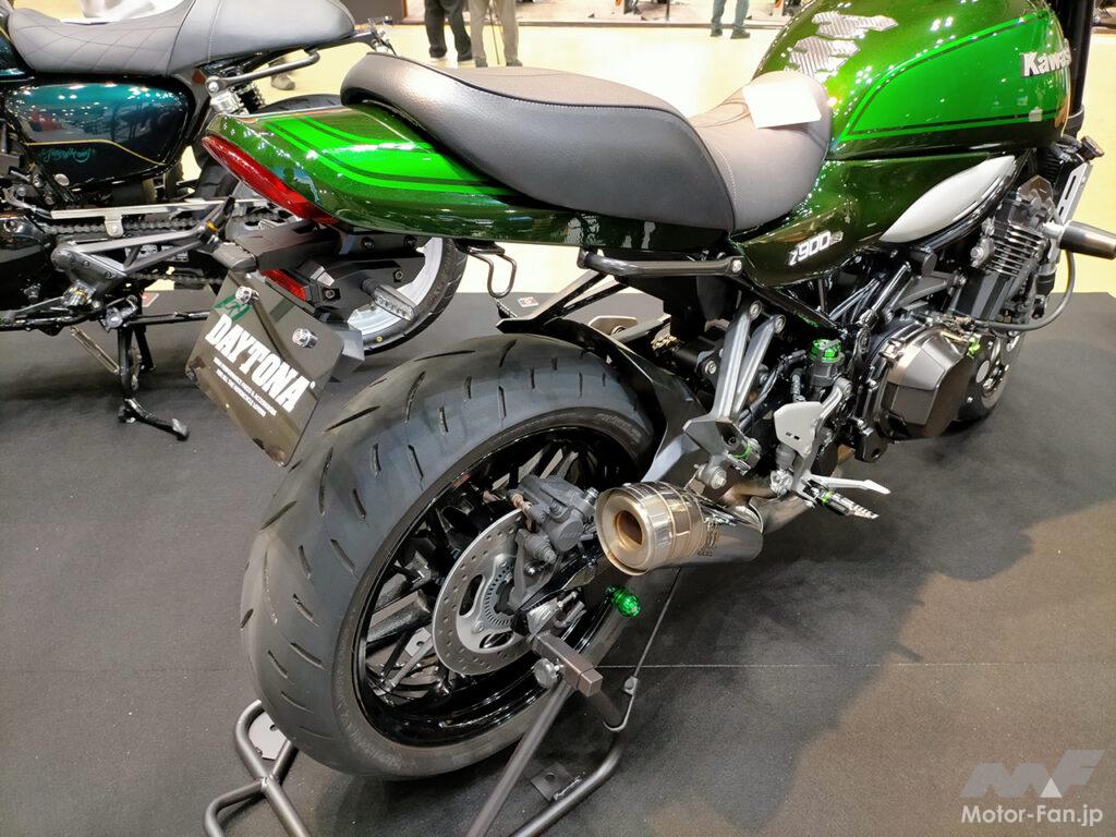 カワサキZ900RSにも効く！ 人気のCOZYシートで乗り心地もアップ