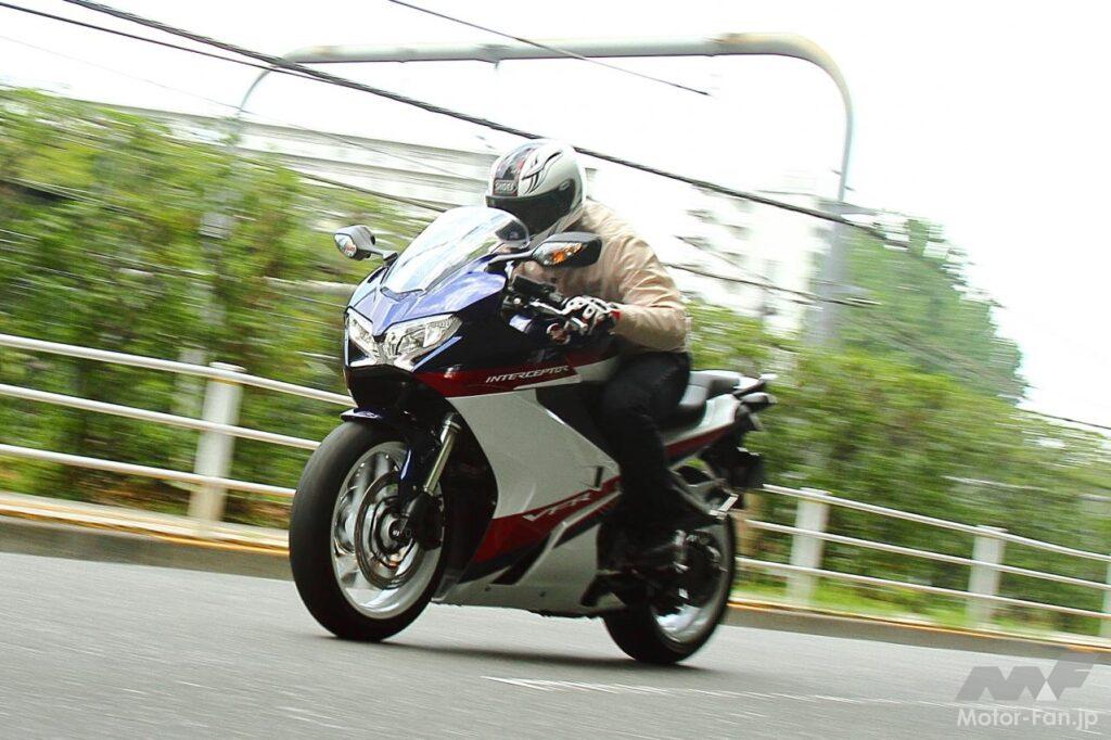 ホンダ・VFR800F