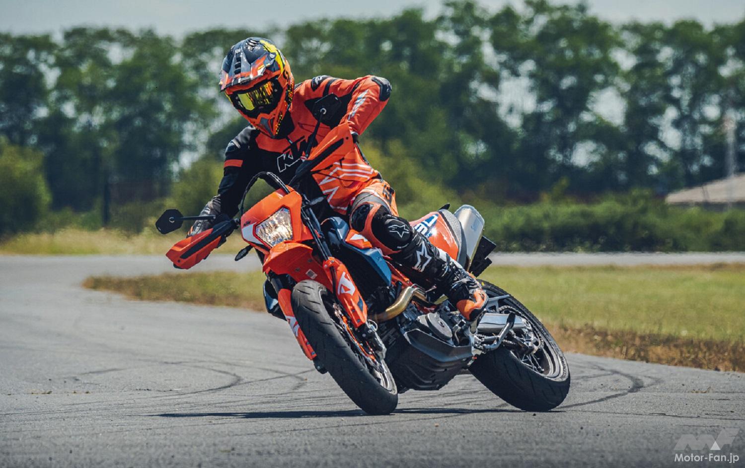 スマイリー KTM JAPAN】MY2023ストリートモデル「1290 SUPER DUKE GT」「690