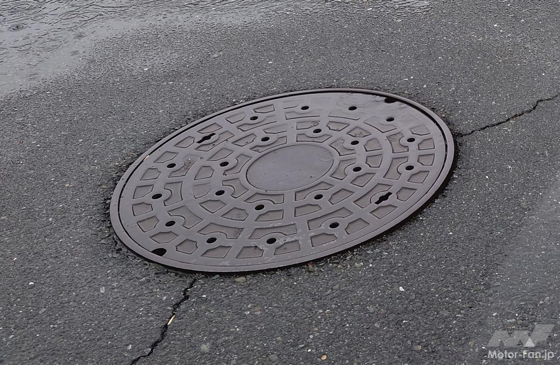 雨の日にバイクを運転する時に注意したい７つのポイント