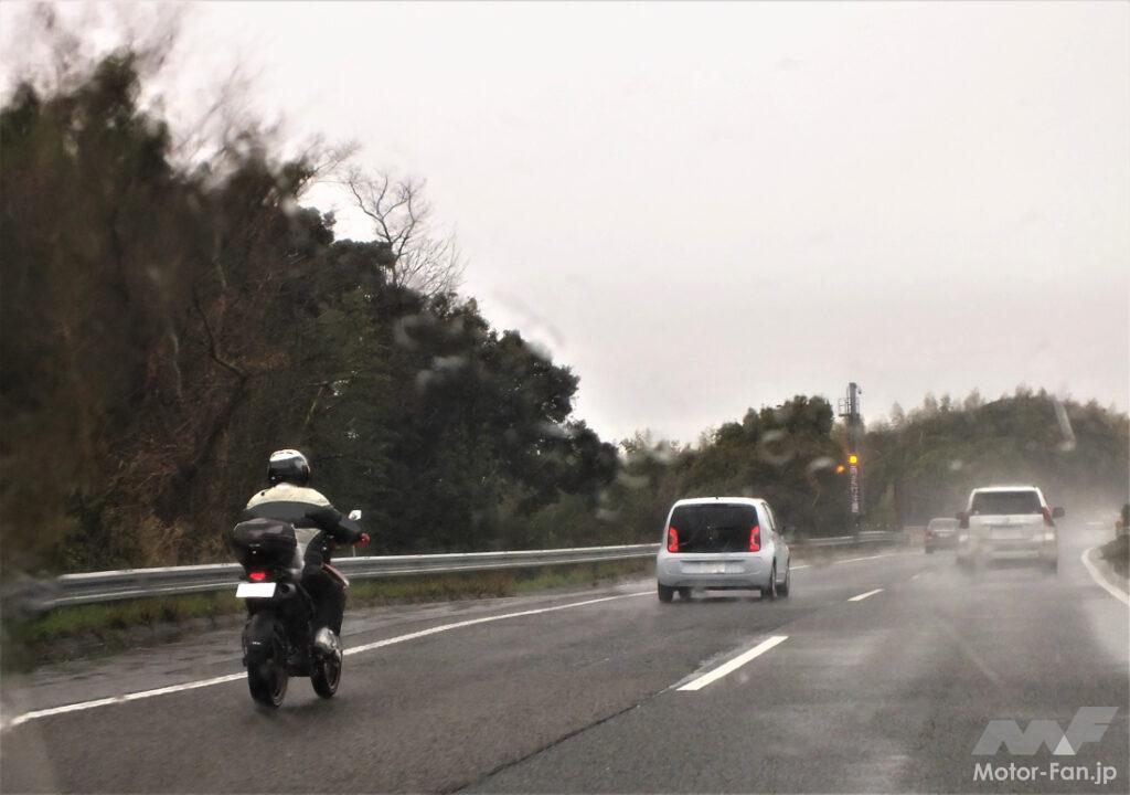 雨の日にバイクを運転する時に注意したい７つのポイント