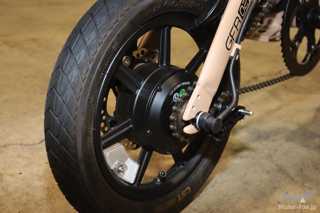 原付と自転車に早変わりする電動モペット