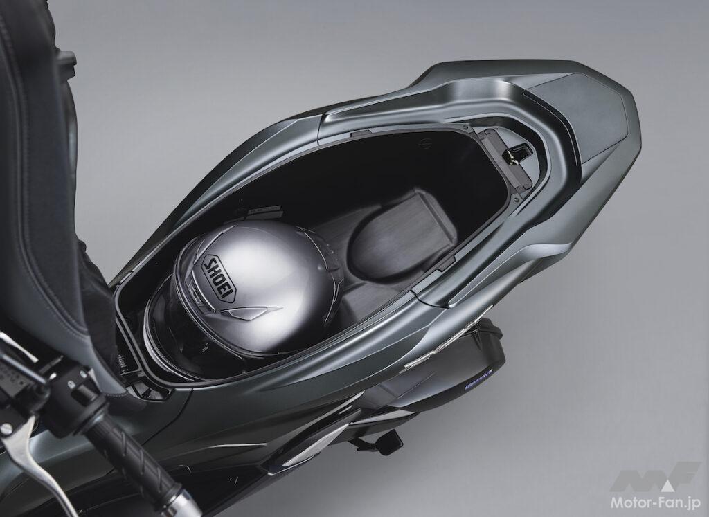 バイクのハンドルにバッグやレジ袋をかけて走るのは違反