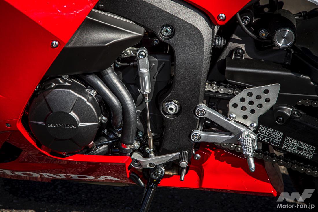 CBR650Rオーナーが、CBR600RRを公道で比較試乗