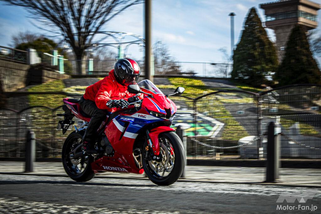 ホンダ新型「CBR600RR」はツーリングも楽しめるのか