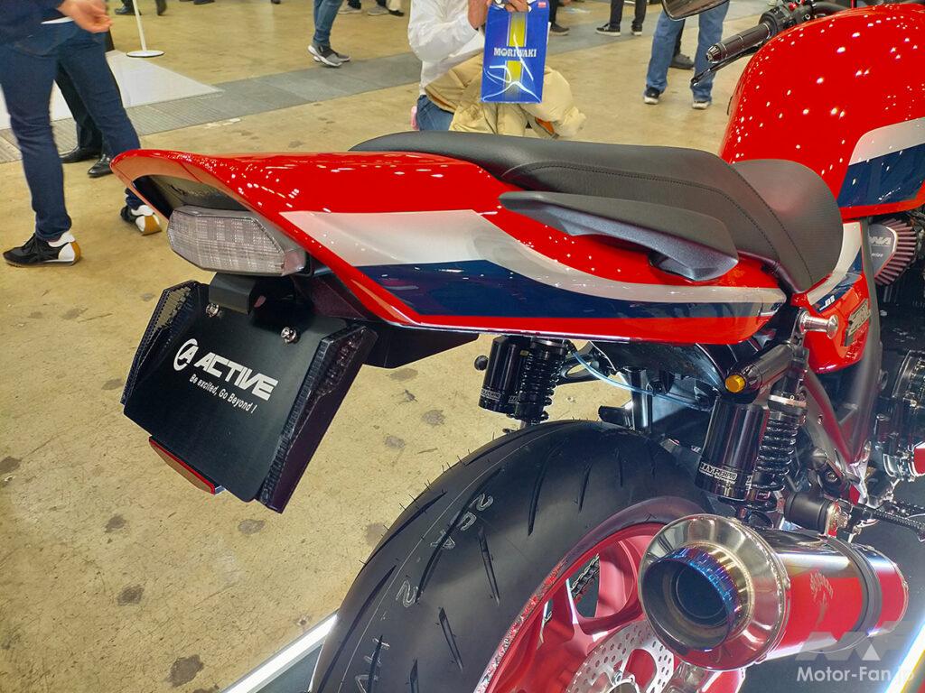 カラーリングはZ400GPをオマージュ！ カワサキZRX1200DAEG改は