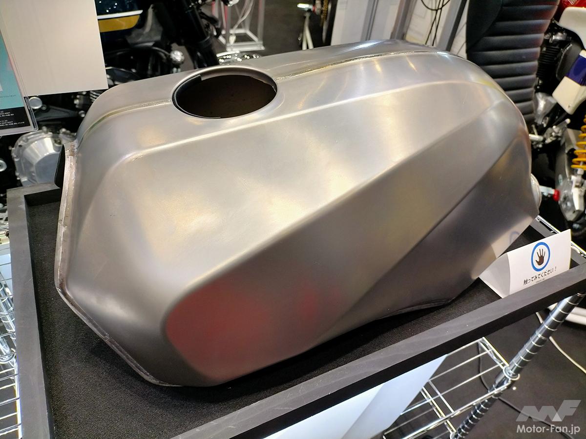 GPZ900Rニンジャ_ガソリンタンクZX900Aフューエルタンク燃料タンクA11レストア素材に忍者GPZ750R