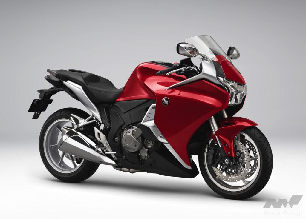 2010_honda_VFR1200F_DCT_001B