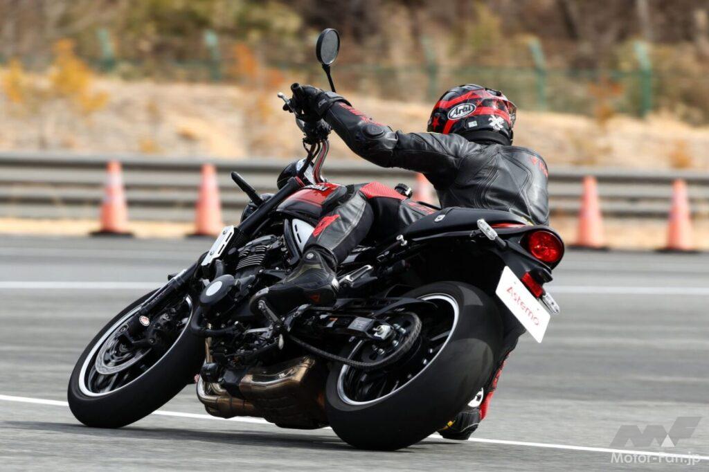 SHOWAから新たに商品化／Z900用BFF（バランスフリーフォーク）とBFRC