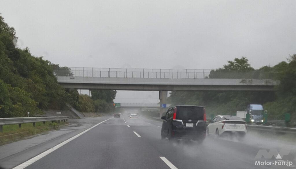 rain_riding_117