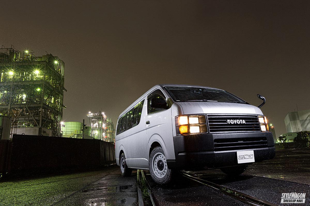 トヨタ0系ハイエースのお洒落カスタムに格別似合う メカニカルでクラシカルなディッシュホイール スタイルワゴン ドレスアップナビ トヨタ0系ハイエースのお洒落カスタムに格別似合う メカニカルでクラシカルなディッシュホイール スタイルワゴン ドレスアップナビ