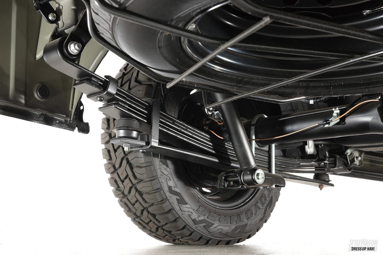 ハイエース　強化　トーションバー　アブソーバー4本 ハイエース快適＆快速化計画】フロント強化トーションバーで